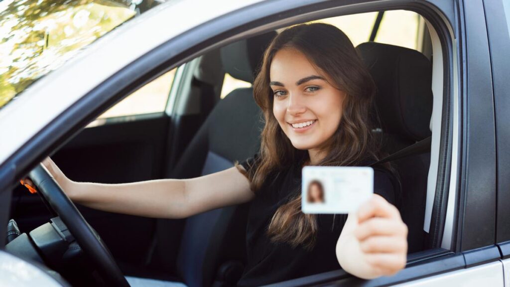 Ofrecemos las mejores clases de autoescuela Valencia